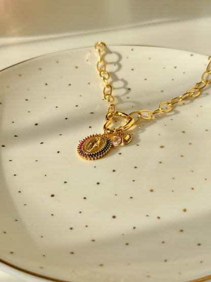 Collar Virgen de los Rayos de Colores
